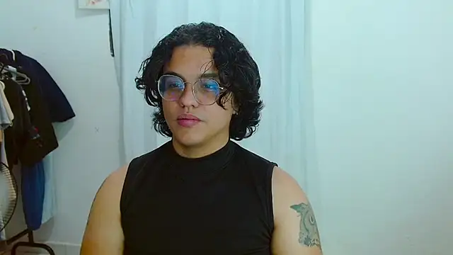 Snapshot of Diane_exotic chatting on July 31, 11:04 pm Diane exotic online show from July 31, 11:04 pm