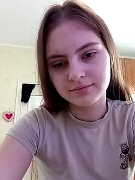 Snapshot of Miss-Venom chatting on May 17, 11:50 am Miss-Venom online show from May 17, 11:50 am