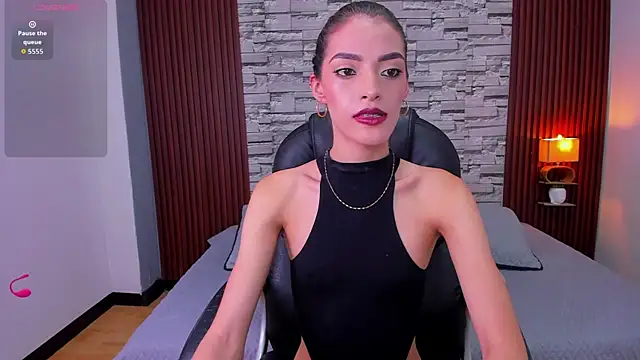 Snapshot of Veronica_Black18 chatting on July 17, 9:41 pm Veronica Black18 online show from July 17, 9:41 pm