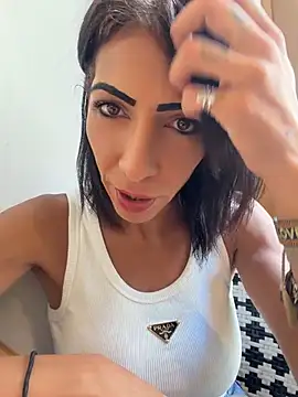 Yasmiinee online show from June 25, 9:03 am