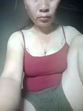 Snapshot of Lella_01 chatting on June 10, 11:57 pm Lella 01 online show from June 10, 11:57 pm