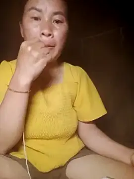 Snapshot of Lella_01 chatting on June 12, 12:48 pm Lella 01 online show from June 12, 12:48 pm