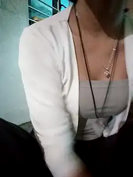 Snapshot of candy_bobo chatting on May 13, 11:22 pm candy bobo online show from May 13, 11:22 pm