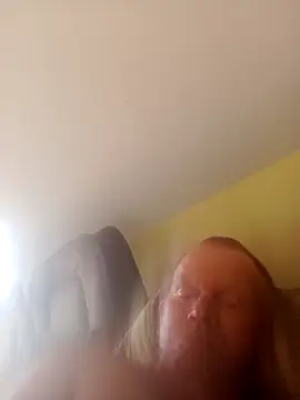 tittenhelga online show from April 27, 1:42 pm