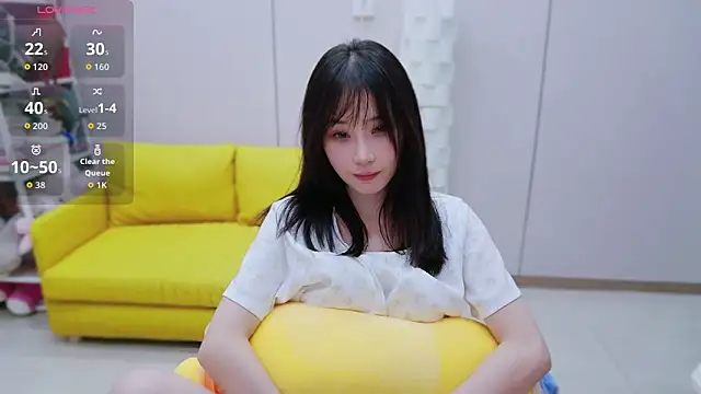 Snapshot of Nancy-A1 chatting on May 24, 2:33 pm Nancy-A1 online show from May 24, 2:33 pm