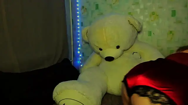 Snapshot of LillyHaigh chatting on April 29, 12:16 am LillyHaigh online show from April 29, 12:16 am
