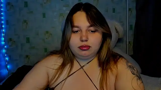 LillyHaigh online show from July 17, 8:35 pm