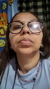 Snapshot of Ladymilf12 chatting on June 8, 1:28 am Ladymilf12 online show from June 8, 1:28 am