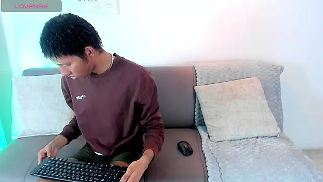 brook sun online show from May 1, 2:27 am