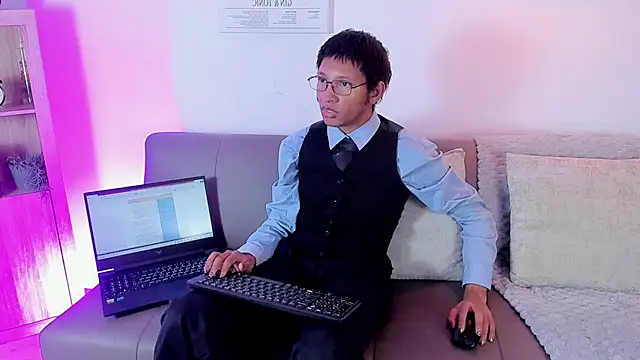 brook sun online show from May 3, 3:34 am