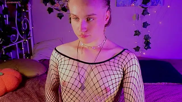 cumboydoll online show from July 10, 8:44 pm
