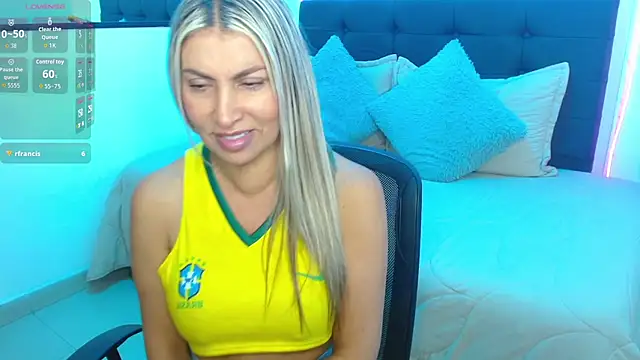 Snapshot of Meliissa_xxxx chatting on June 21, 3:14 pm Meliissa xxxx online show from June 21, 3:14 pm