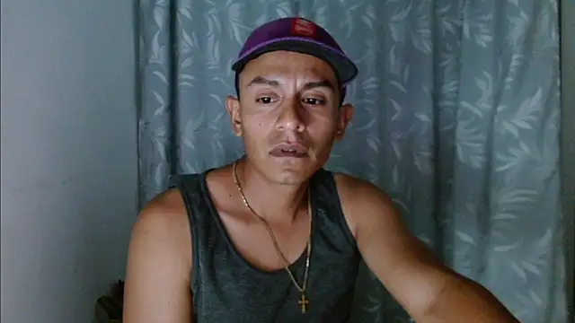 kristianDiaz online show from April 26, 11:46 pm