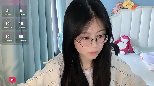 Luna-666 online show from May 9, 7:35 am