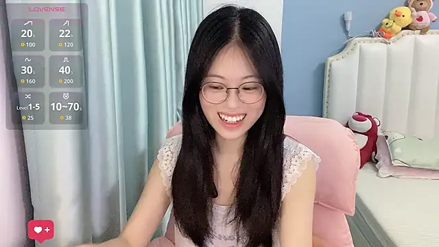 Luna-666 online show from June 24, 12:59 pm
