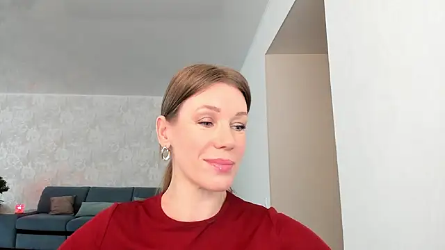 Snapshot of miababemi09 chatting on May 5, 4:31 am miababemi09 online show from May 5, 4:31 am