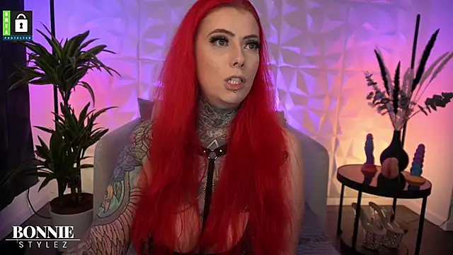 BonnieStylez online show from March 1, 7:08 am