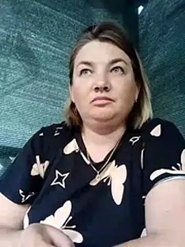 MiyaOlliver online show from June 26, 5:39 pm