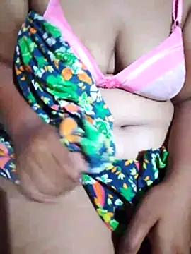 Snapshot of shashini97 chatting on May 4, 5:42 pm shashini97 online show from May 4, 5:42 pm