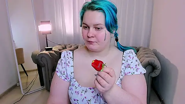 Amelia Skyee online show from June 19, 3:27 pm