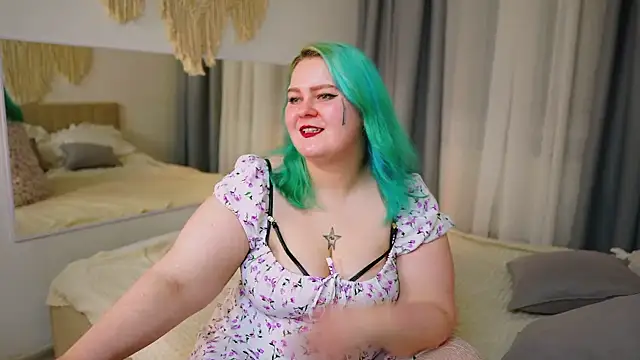Amelia Skyee online show from July 12, 9:28 pm