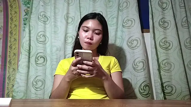 Snapshot of RegenaKhanponaphan chatting on May 22, 1:13 am RegenaKhanponaphan online show from May 22, 1:13 am