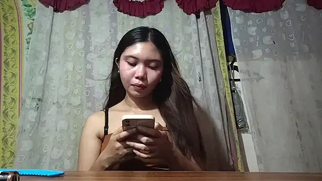 Snapshot of RegenaKhanponaphan chatting on May 26, 1:12 am RegenaKhanponaphan online show from May 26, 1:12 am