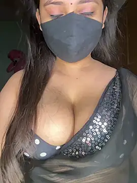 Naughty pooja44 online show from May 7, 10:15 pm