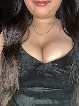Naughty pooja44 online show from May 15, 5:09 pm