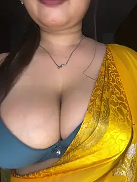 Naughty pooja44 online show from May 17, 5:53 pm