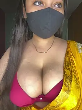 Naughty pooja44 online show from May 20, 7:42 pm