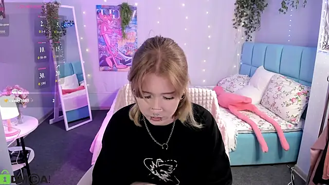 Snapshot of Elira_Vane chatting on August 1, 7:24 pm Elira Vane online show from August 1, 7:24 pm