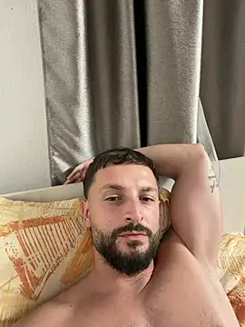 Snapshot of Damiannn33 chatting on July 30, 7:46 pm Damiannn33 online show from July 30, 7:46 pm
