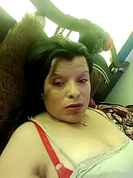 Samantha Kieran online show from April 30, 8:57 pm