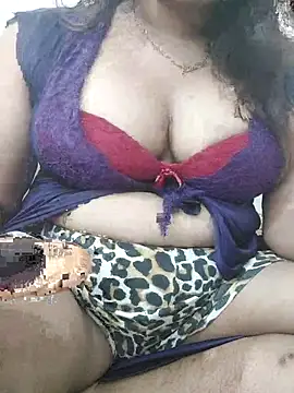 HD Queen 69 online show from July 12, 9:28 pm