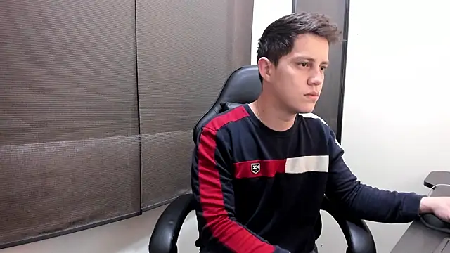 KendricTorres online show from July 2, 1:39 pm