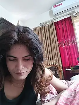 Snapshot of SexyShila-97 chatting on June 22, 4:42 am SexyShila-97 online show from June 22, 4:42 am
