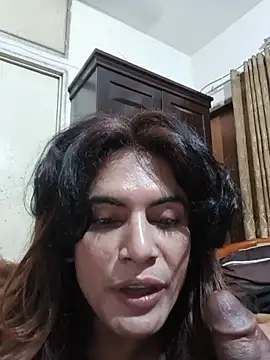 Snapshot of SexyShila-97 chatting on July 2, 4:35 pm SexyShila-97 online show from July 2, 4:35 pm