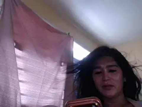 Snapshot of KylieXKendall chatting on May 13, 3:59 am KylieXKendall online show from May 13, 3:59 am