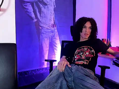 anddy hugecock online show from June 27, 1:17 pm