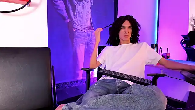 anddy hugecock online show from July 7, 7:29 pm