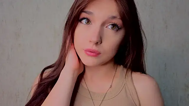 Snapshot of georgymaryhi chatting on July 15, 3:39 pm georgymaryhi online show from July 15, 3:39 pm