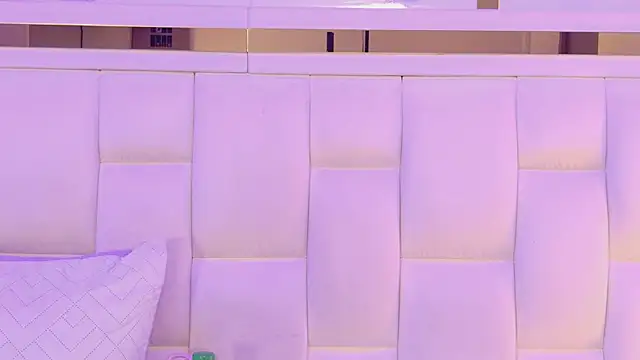 Paulina25  online show from July 23, 1:58 am