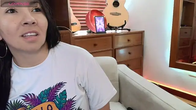 Taliapeach online show from June 12, 4:28 pm