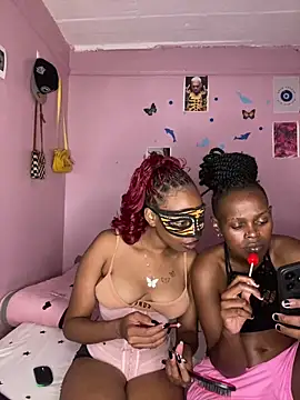 Snapshot of sexy_talian chatting on June 16, 12:52 pm sexy talian online show from June 16, 12:52 pm