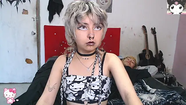 Snapshot of Cute_Chrixxx chatting on May 23, 12:20 pm Cute Chrixxx online show from May 23, 12:20 pm