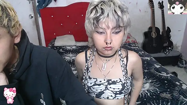 Snapshot of Cute_Chrixxx chatting on May 25, 12:11 pm Cute Chrixxx online show from May 25, 12:11 pm