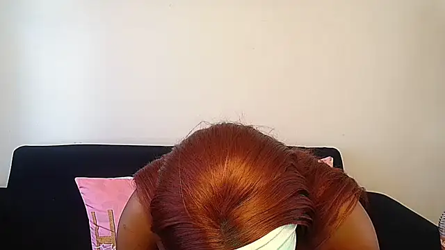 Snapshot of EnchantingLisa chatting on June 29, 10:15 am EnchantingLisa online show from June 29, 10:15 am