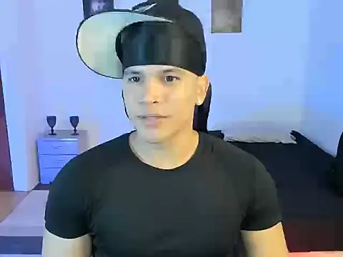 Snapshot of sant_wahlberg chatting on July 21, 11:51 pm sant wahlberg online show from July 21, 11:51 pm
