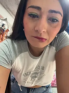 Snapshot of IsabellaMariet chatting on June 15, 2:52 pm IsabellaMariet online show from June 15, 2:52 pm